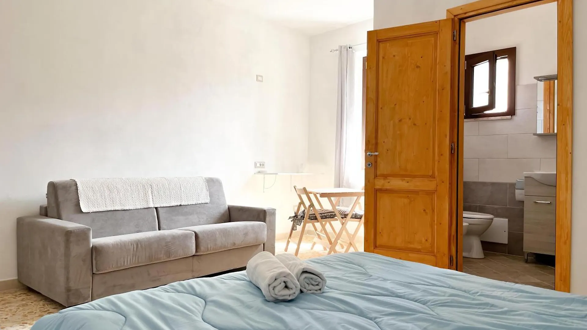Bed & Breakfast Favisi Rooms Sagama
